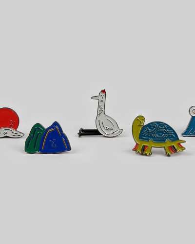 Ten Symbols of Longevity Badge