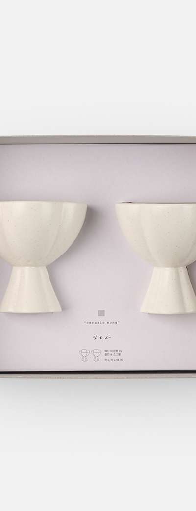 White Porcelain Soju Cup & Sauce Bowl Set