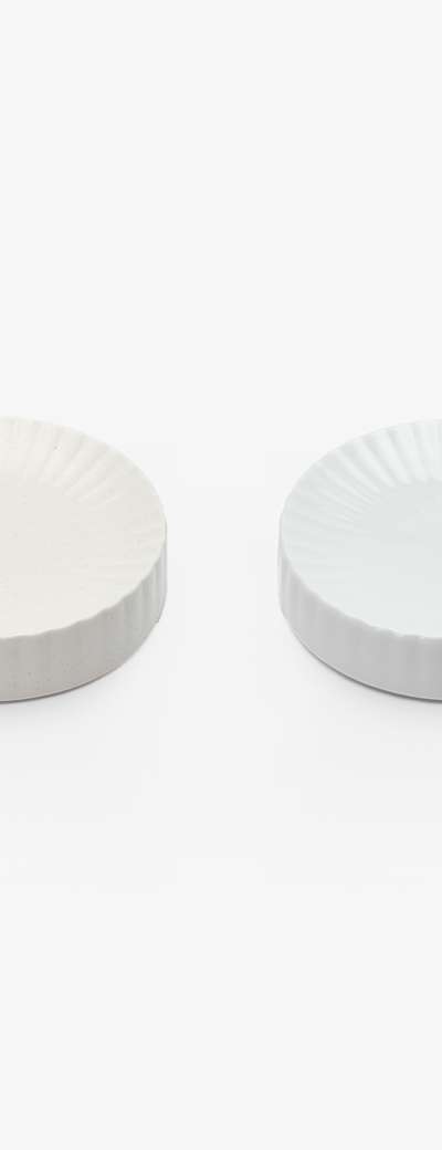 White Porcelain 32-Petal Platter (S)