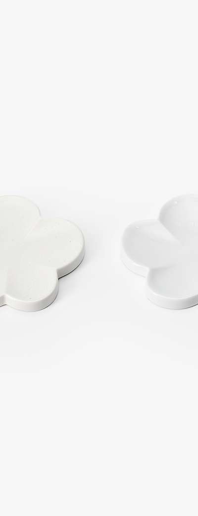 White Porcelain 5-Leaf Flower Stand (S/M)