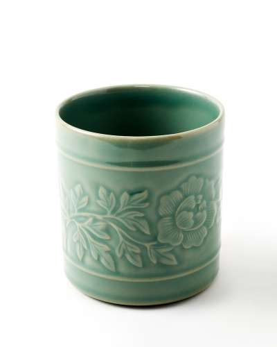 Gangjin Celadon Brush Washer (Peony Design)