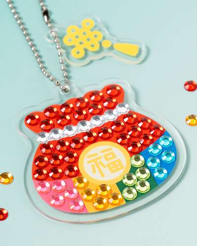 ビッグジュエル クロスステッチ 新年 福袋 キーリング 手作り 素材 趣味 生活 家時間 遊び 鍵 バッグ チャーム 伝統 キッズ ビーズ