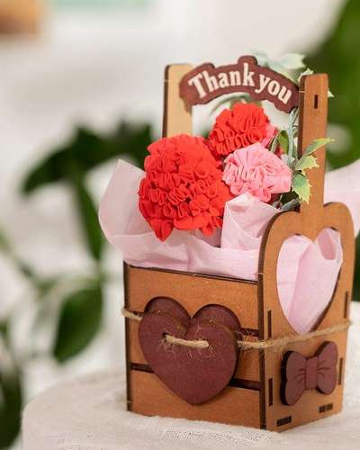 Carnation Craft DIY Fancy Wood Parents' Day Art Play Material