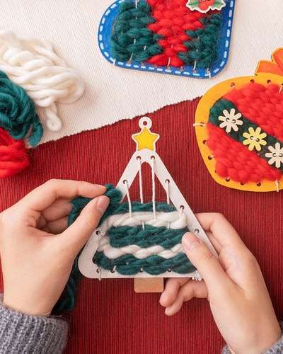 Cozy Wool Yarn String Art Christmas DIY Kit