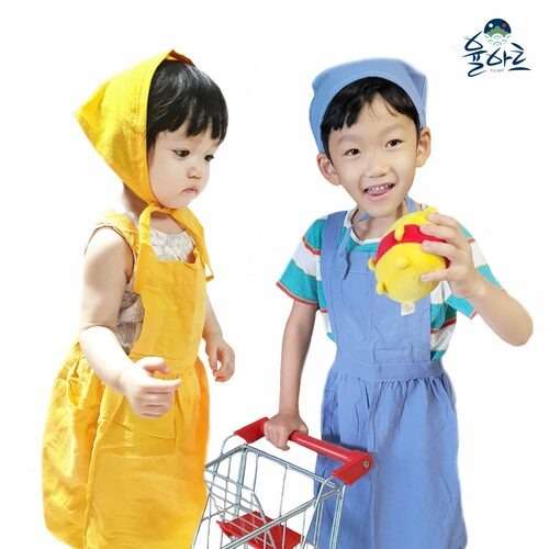 Yulart Children's Apron and Chef Hat Set Kids Cooking Apron