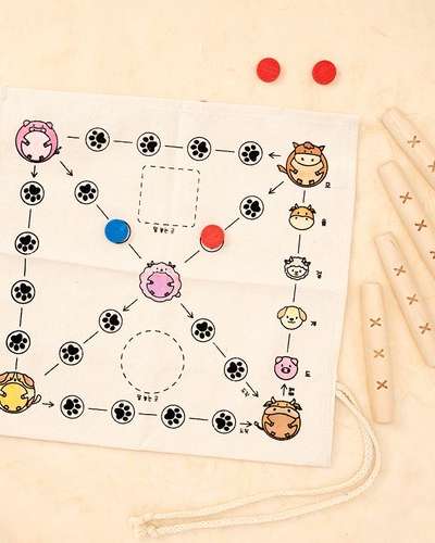 Creativity Development Yut Nori Traditional Korean Folk Game