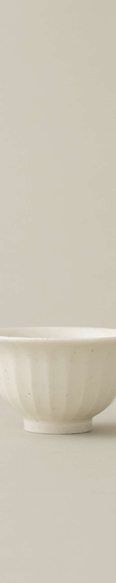 Curved Teacup - Wrinkle