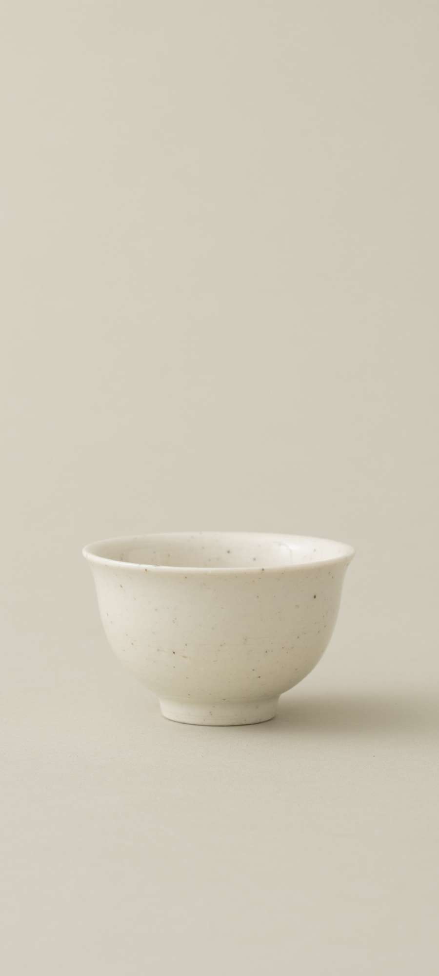 Curved Tea Cup - Plain Porcelain