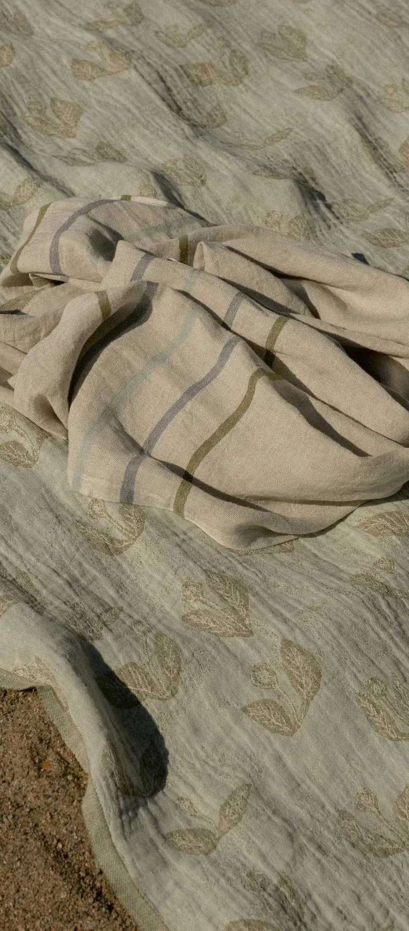 KESÄKUKKA Blanket - Olive