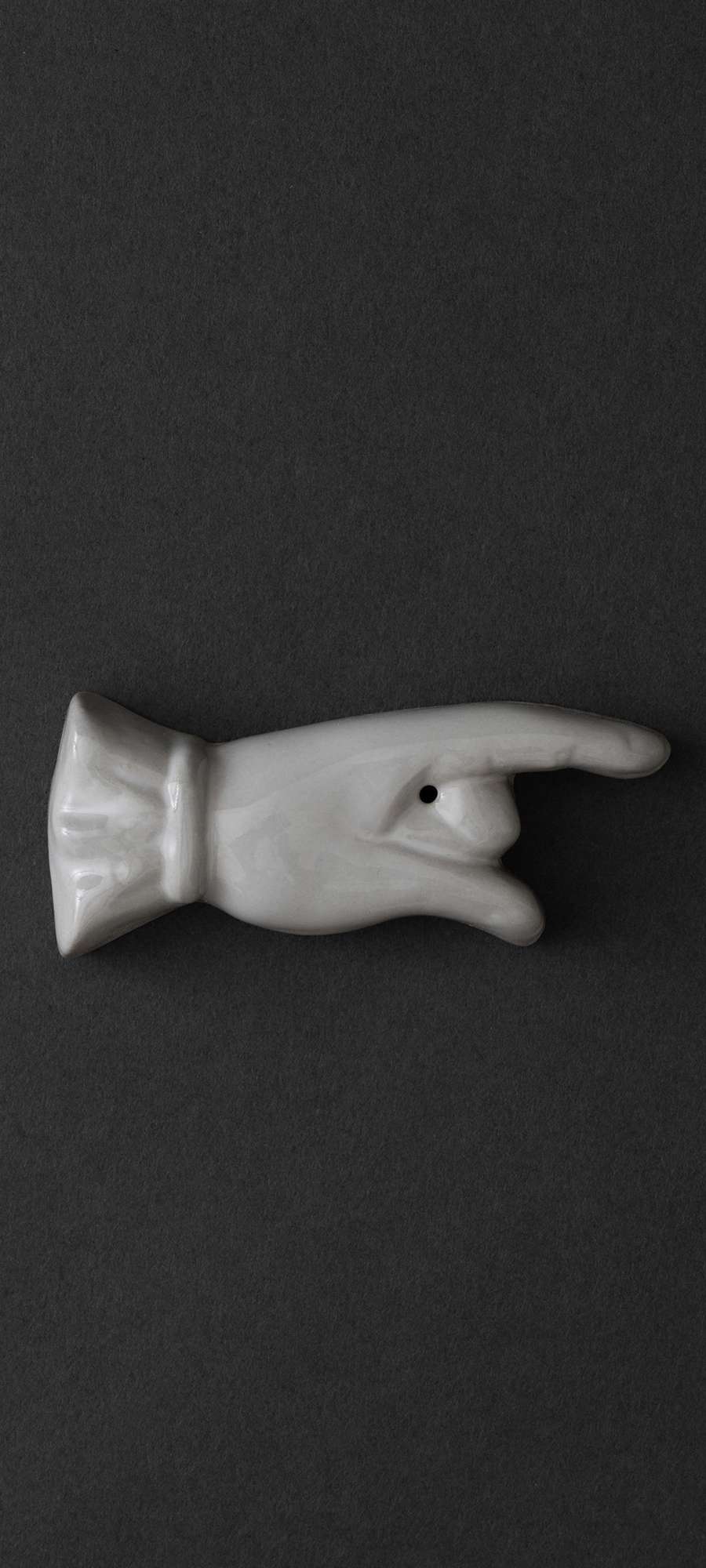 FINGER POINT