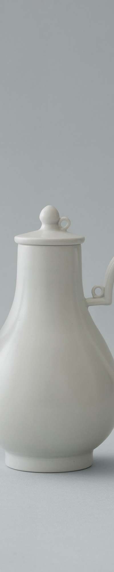 White Porcelain Bottle-Form Ewer