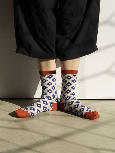 SHEER MOSAIC TILE PATTERN SOCKS