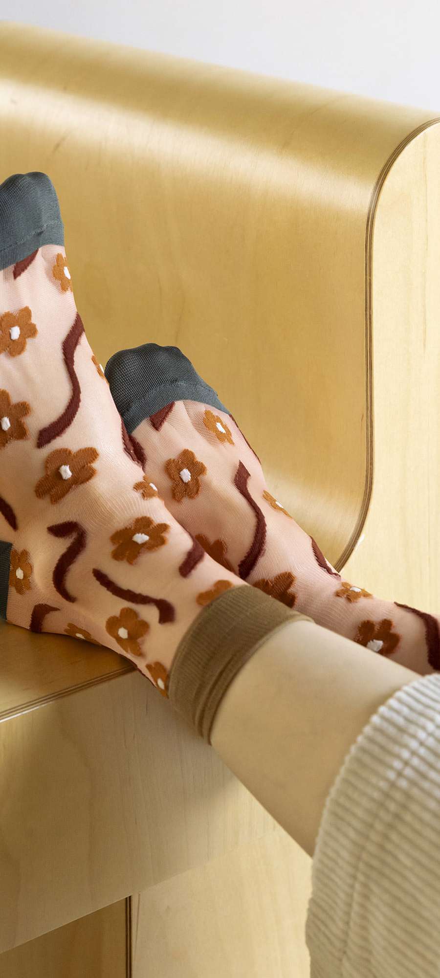 FLOWER SHEER SOCKS