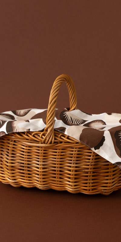 Red Lantern Oval Handle Basket