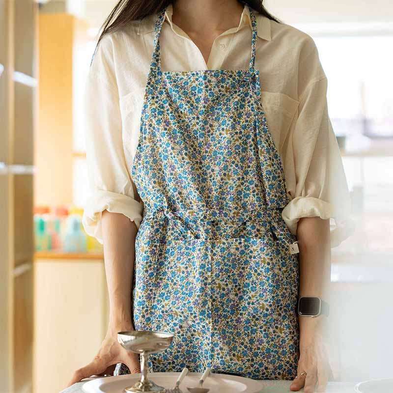 Patterned Apron - Small Flowers