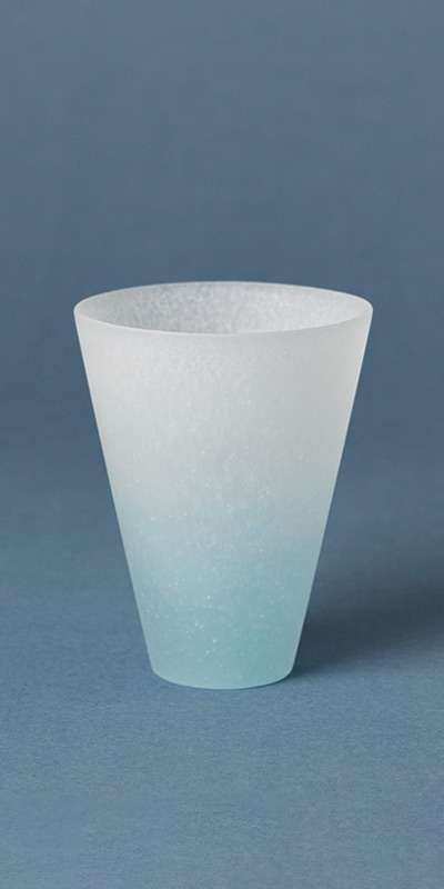 V Glass S - Sky