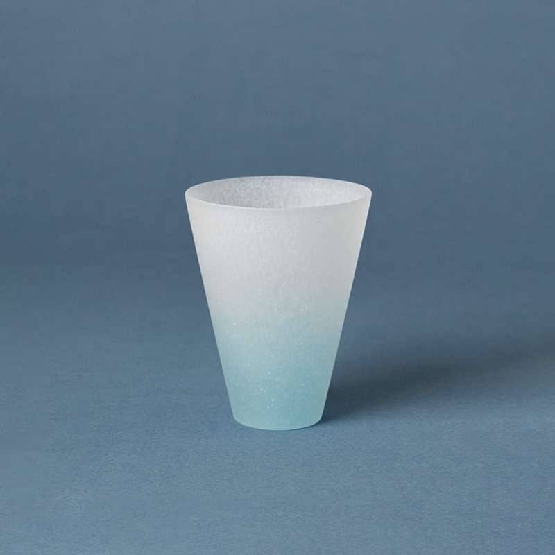 V Glass S - Sky