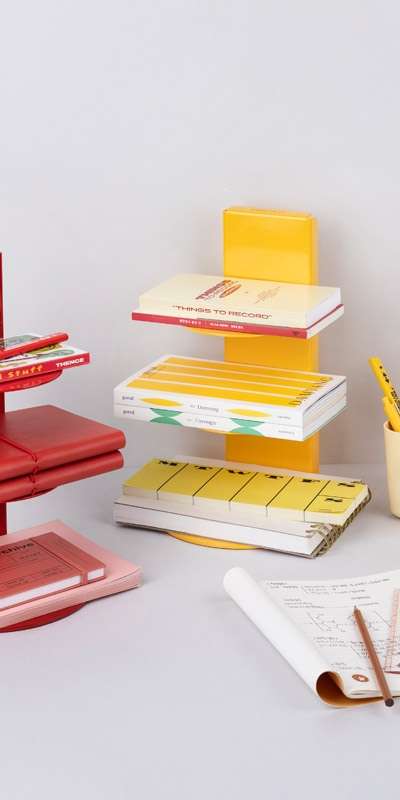 LLL – Book Station