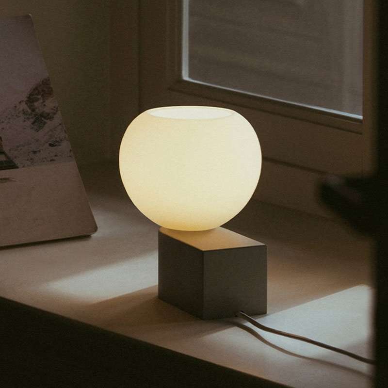 Manon Desk Lamp