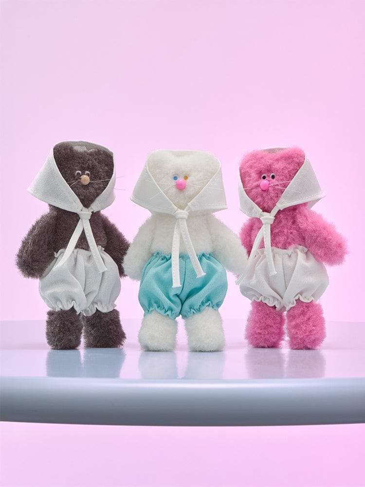 MNH 25 FW Doll Keyring