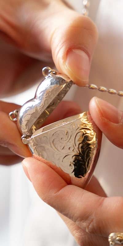 Silver Jewelry Heart Bag