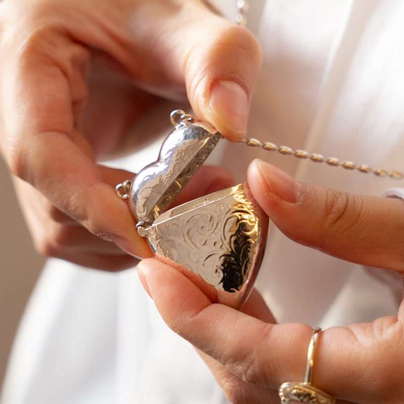 Silver Jewelry Heart Bag