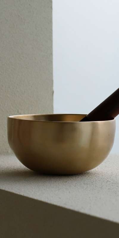 Premium Singing Bowl Meditation Kit - M