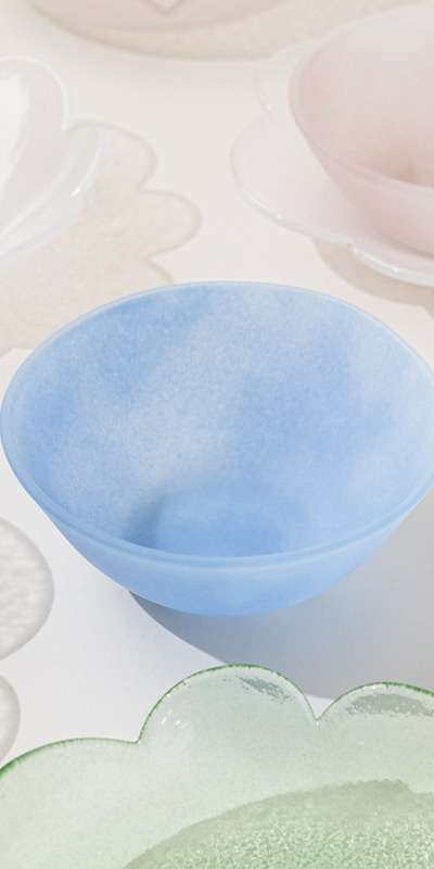 Matt Powdery Yogurt Bowl