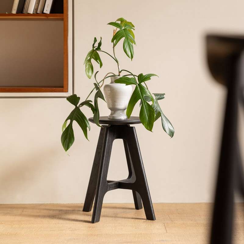 Stool 03