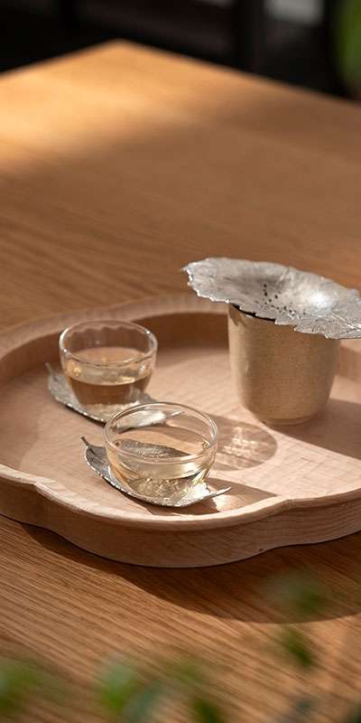 Maple Flower-Shaped Tray