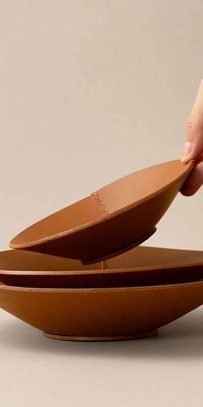 Round Tray - Camel