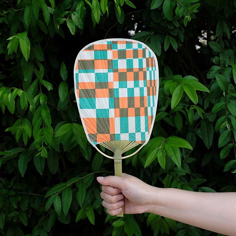 Colorful Fan - Mingle