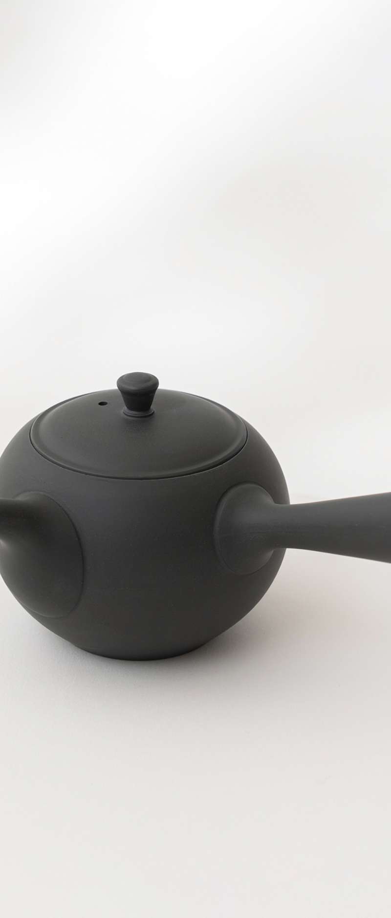 Black Teapot Side Handle M