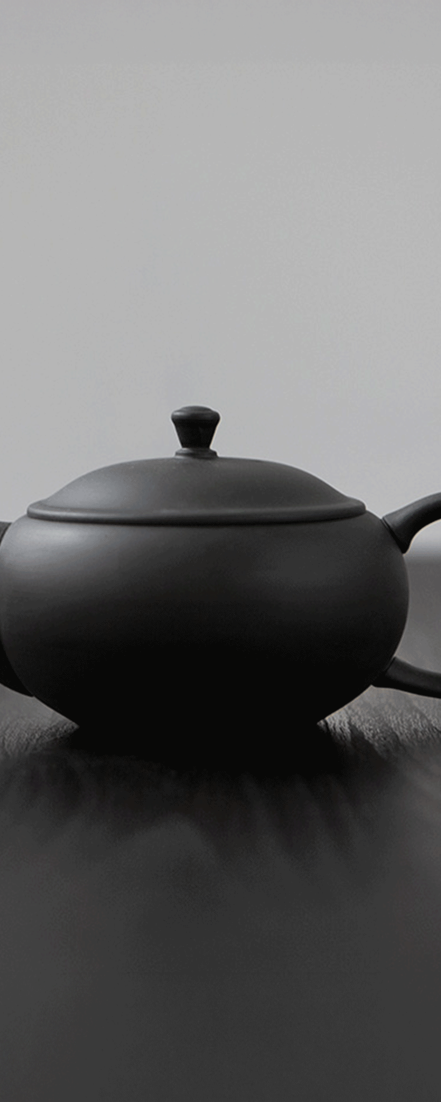 Black Teapot Round Handle L