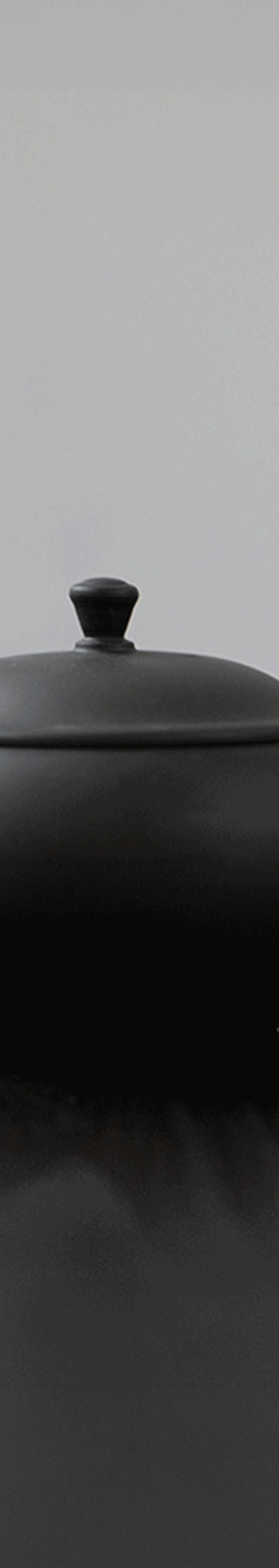 Black Teapot Round Handle L