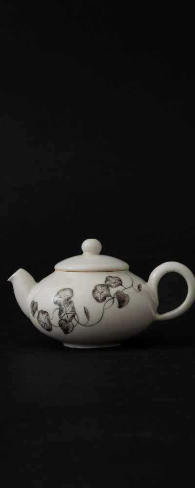 Supporter Morning Glory Teapot