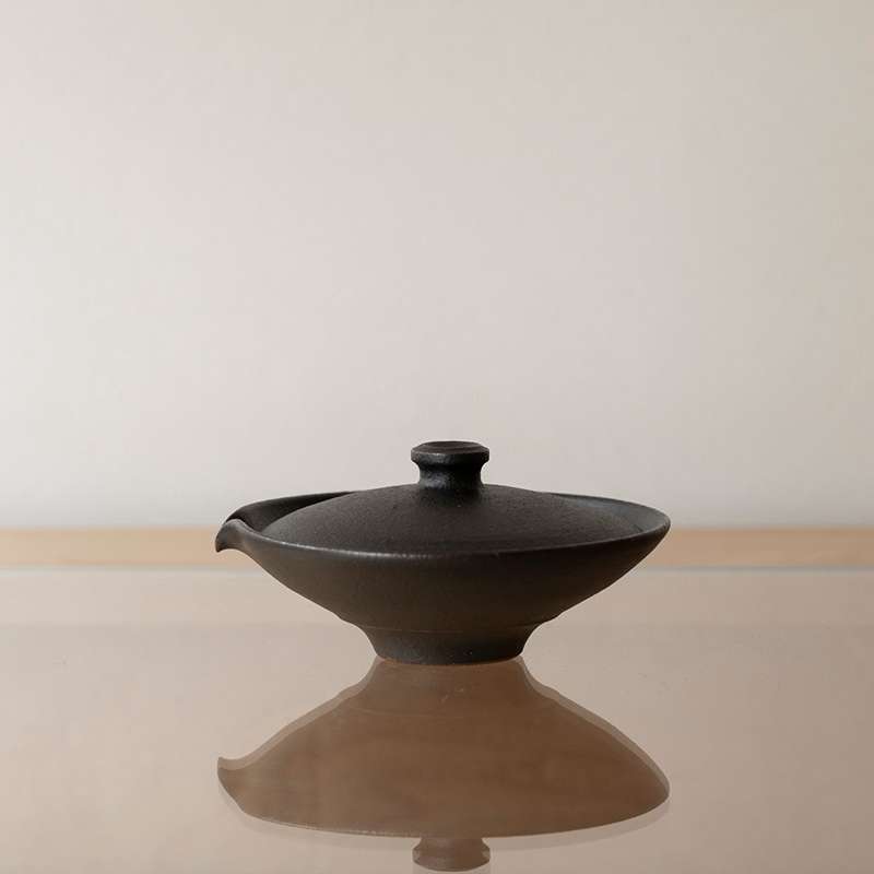 Shiboridashi Tea Bowl - Black