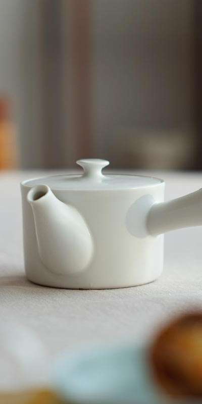 Tea Pot S - White