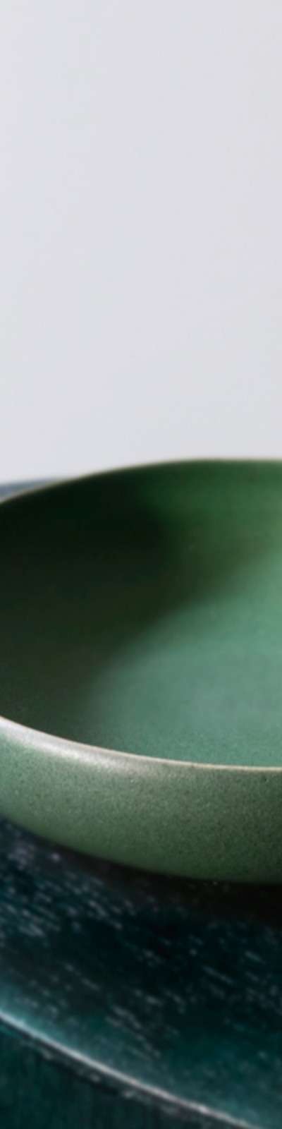 Still Life Bread Plate Ivory / Green