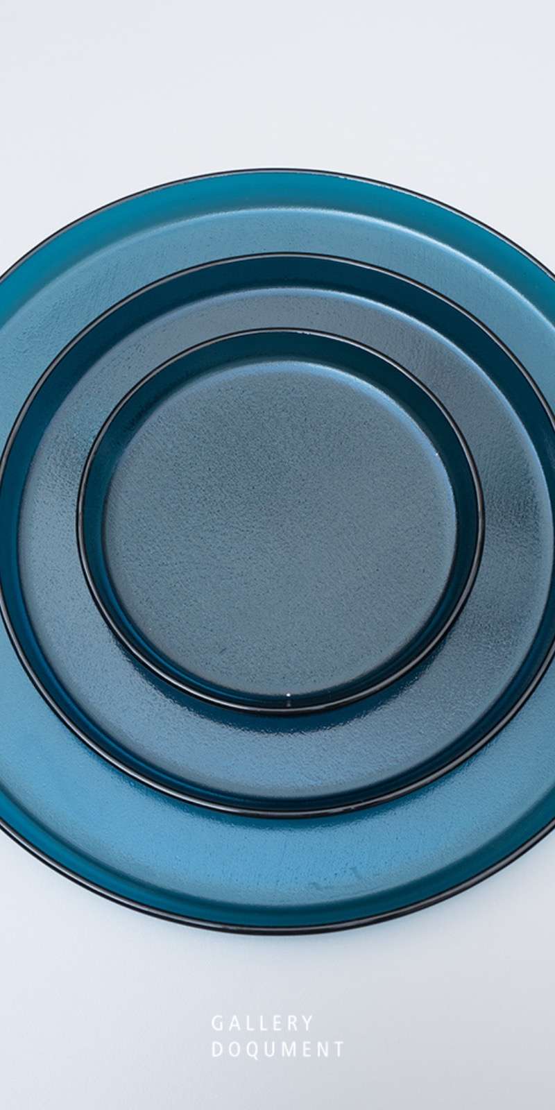 Still Life Shallow Bowl - Blue (M/L)