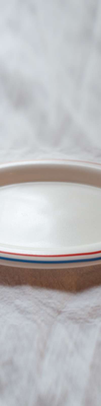 Still Life Natural Plate - Red Line (M/L)