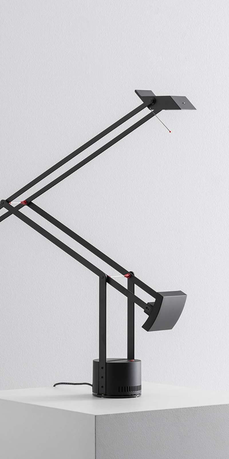Tolomeo - Black