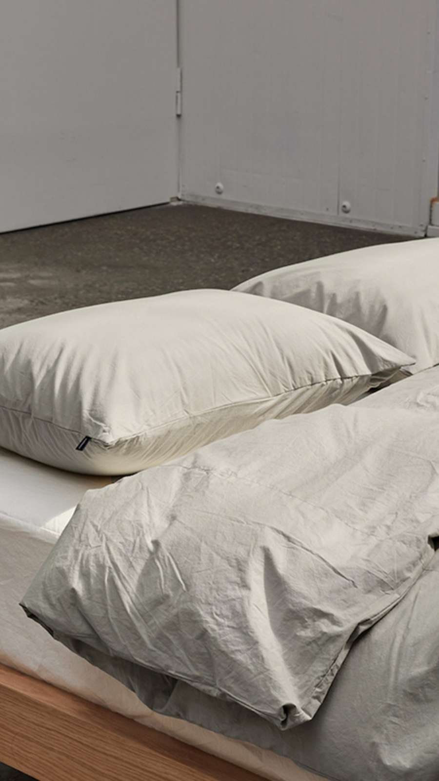Silky Cotton 60-Count Bedding Set - Mint Gray