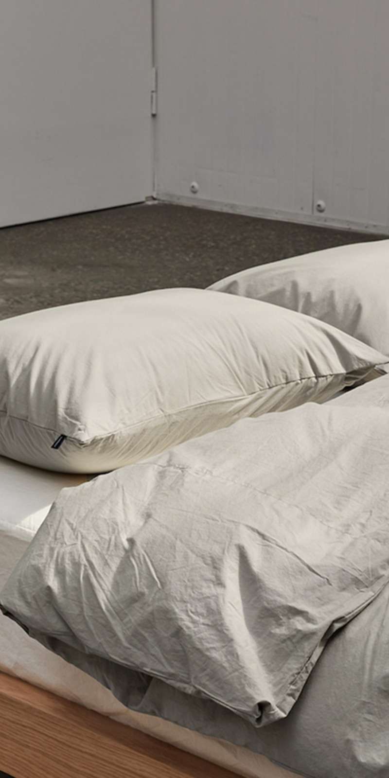 Silky Cotton 60-Count Bedding Set - Mint Gray