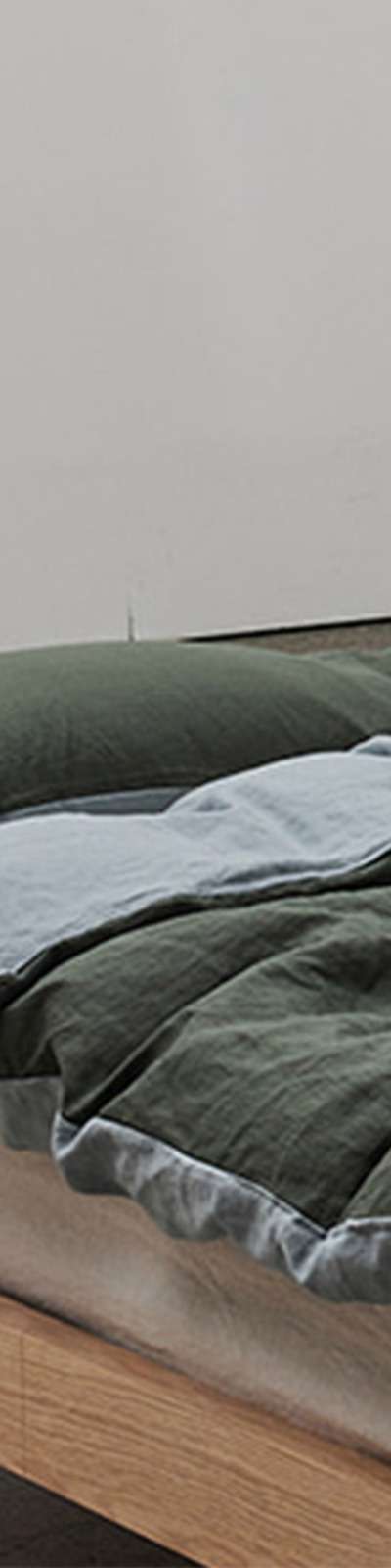 Premium Linen Two-Tone Bedding Set - Gray Ocean Blue + Moss Green