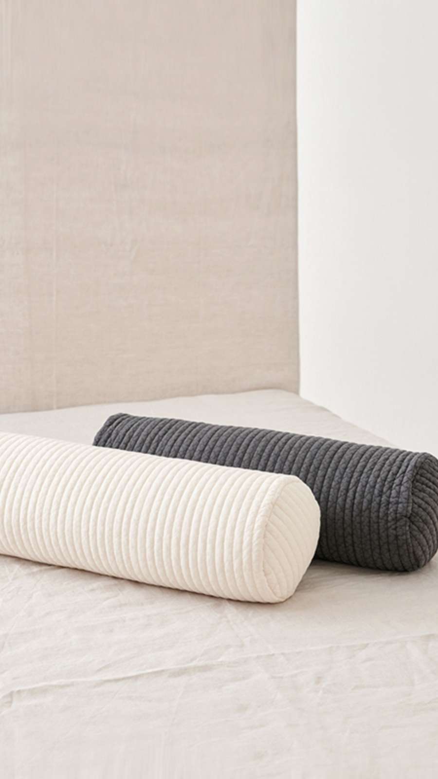 Cotton 100-Count Quilted Mini Cylinder Cushion Cover