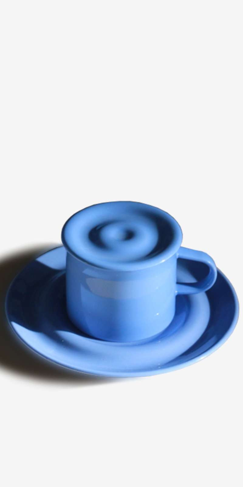 W Cup & Saucer Set - Blue