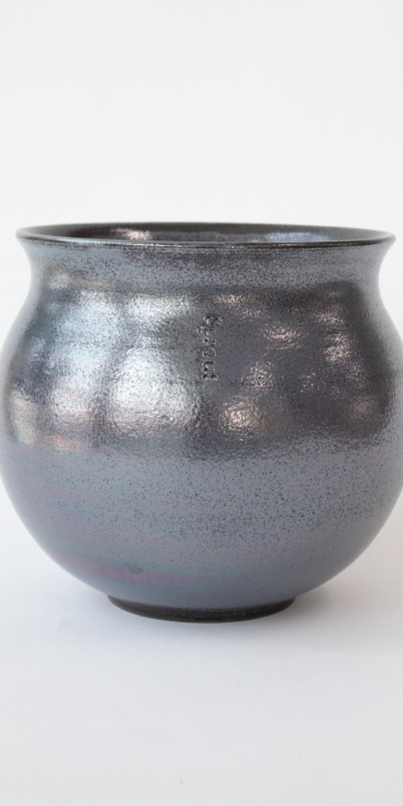 Moon Black Pearl 02