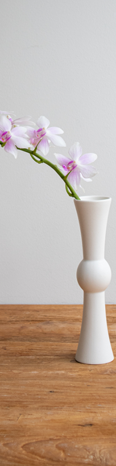 Pestle Vase