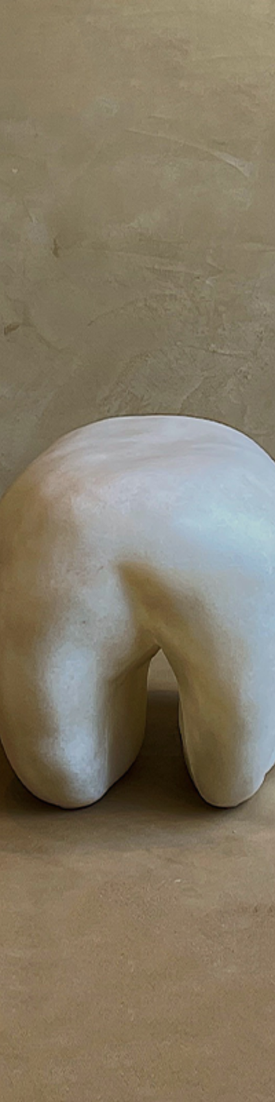 Tus Stool - White (October 2026 Stock)